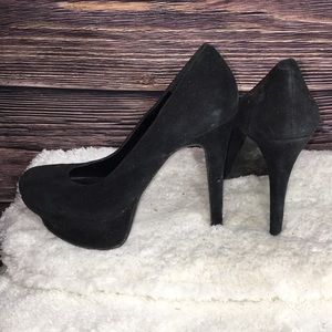 Jessica Simpson black suede heels 7